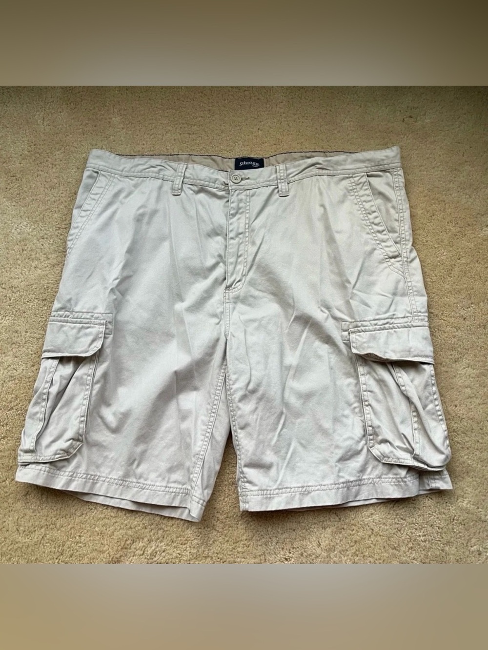 ✨St. John’s Bay Men's Light Khaki Cargo Shorts - Size 44 - VGUC - 100% Cotton